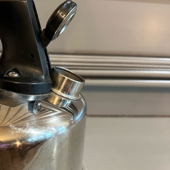 Vintage Paul Revere Ware Tea Kettle - Picture 4 of 5